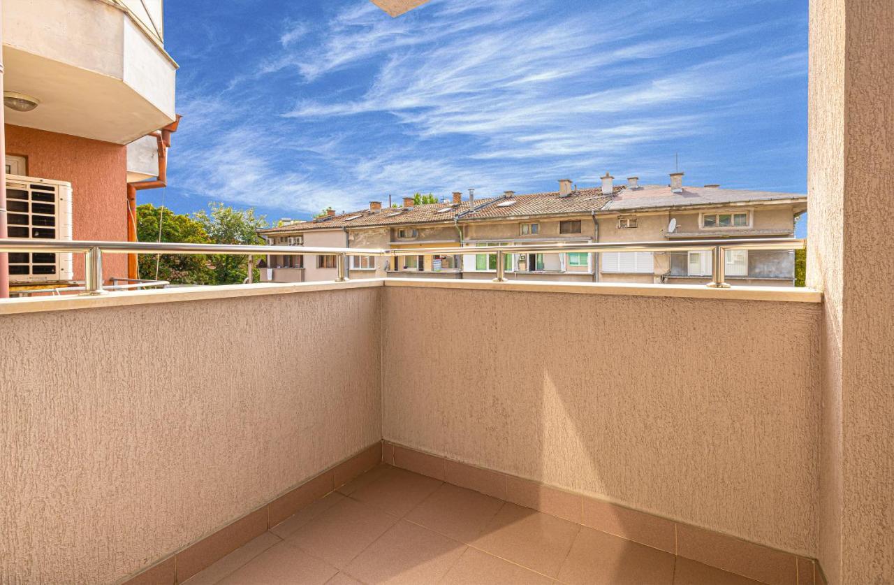 Modernly-Designed 1Bd Apartment With A Nice Terrace Plovdiv Buitenkant foto