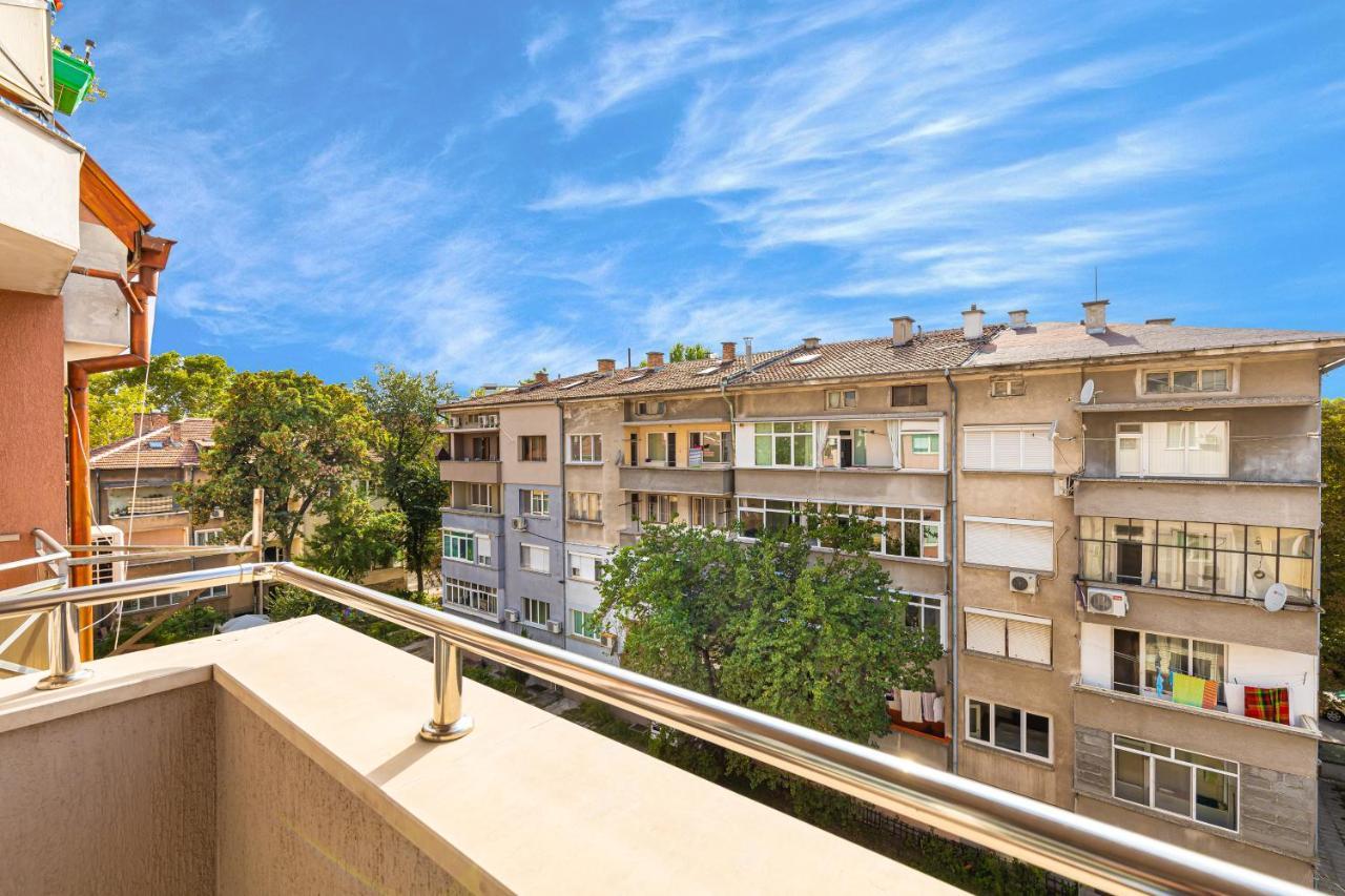 Modernly-Designed 1Bd Apartment With A Nice Terrace Plovdiv Buitenkant foto